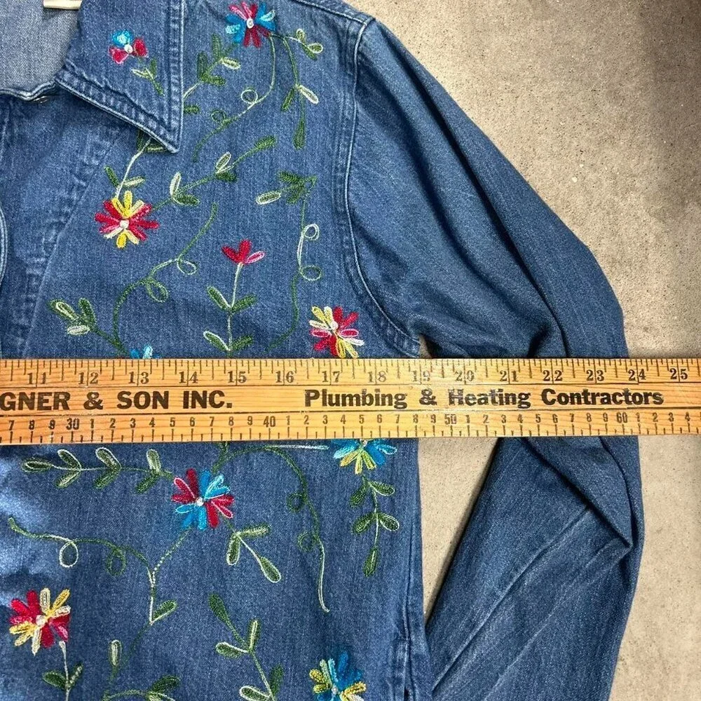Vintage Bobbie Brooks Embroidered Floral Blue Jean Denim Jacket  Women’s Size M